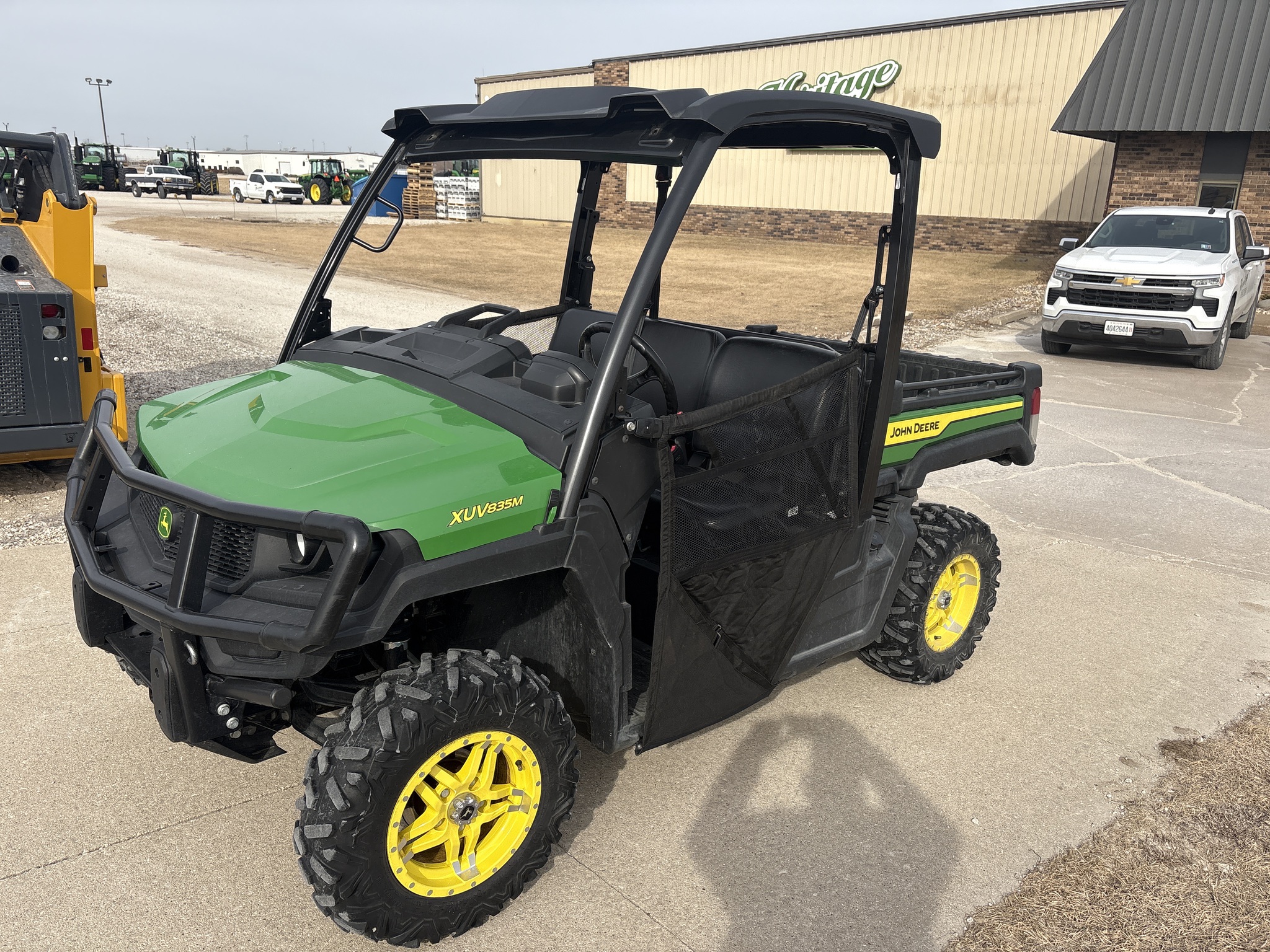  2023 John Deere XUV 835M at Heritage Tractor in Geneseo, IL