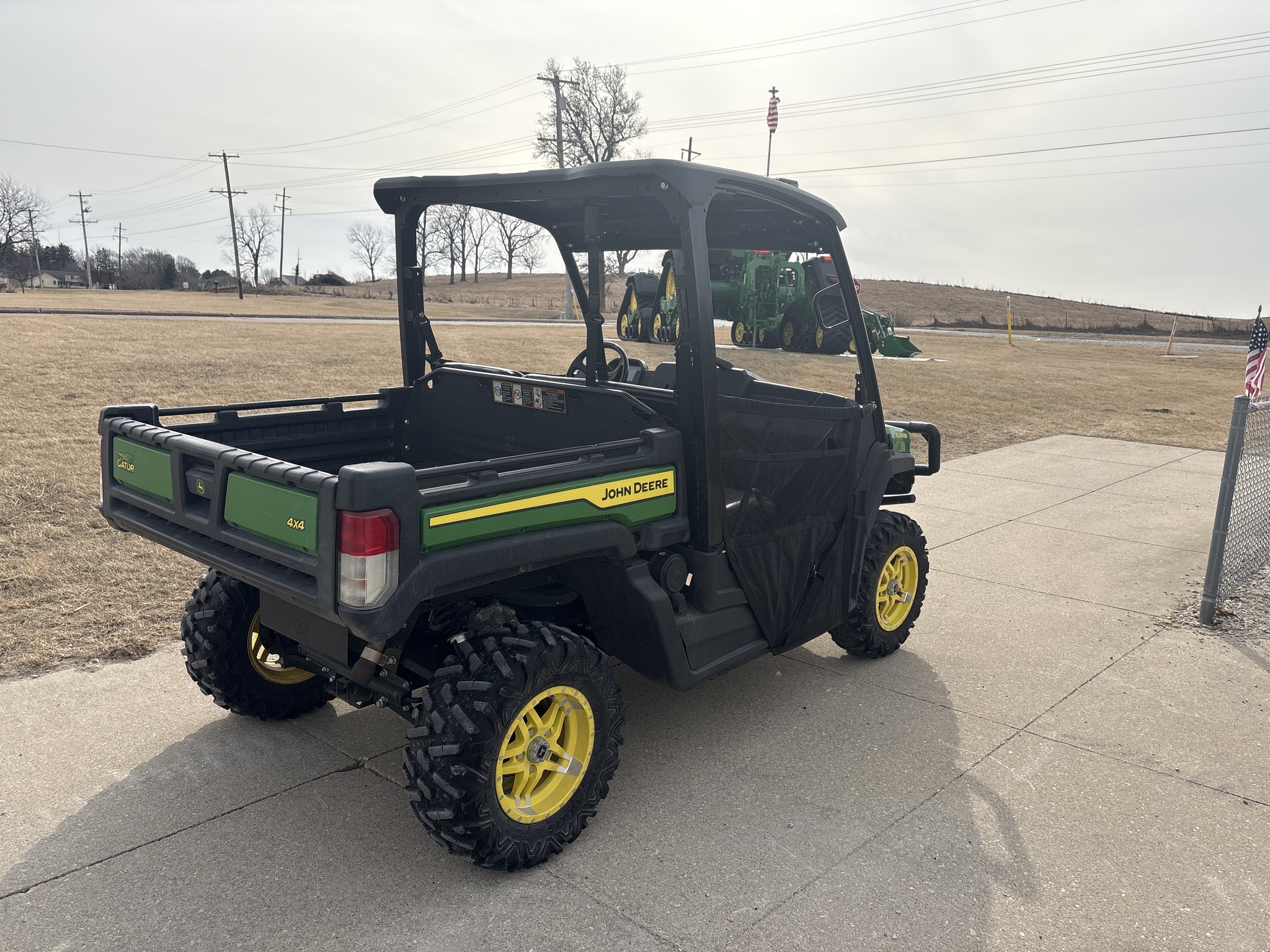  2023 John Deere XUV 835M at Heritage Tractor in Geneseo, IL