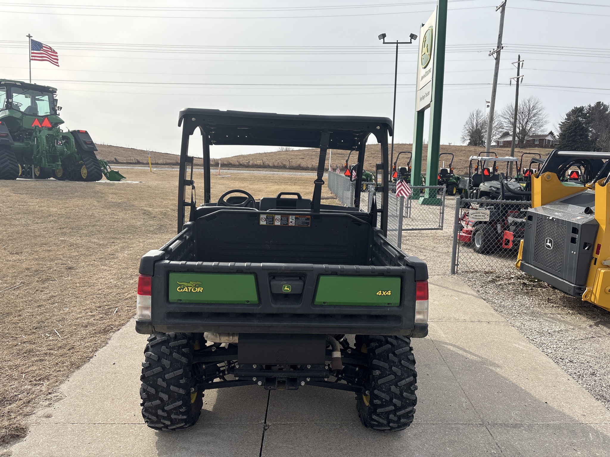 2023 John Deere XUV 835M at Heritage Tractor in Geneseo, IL