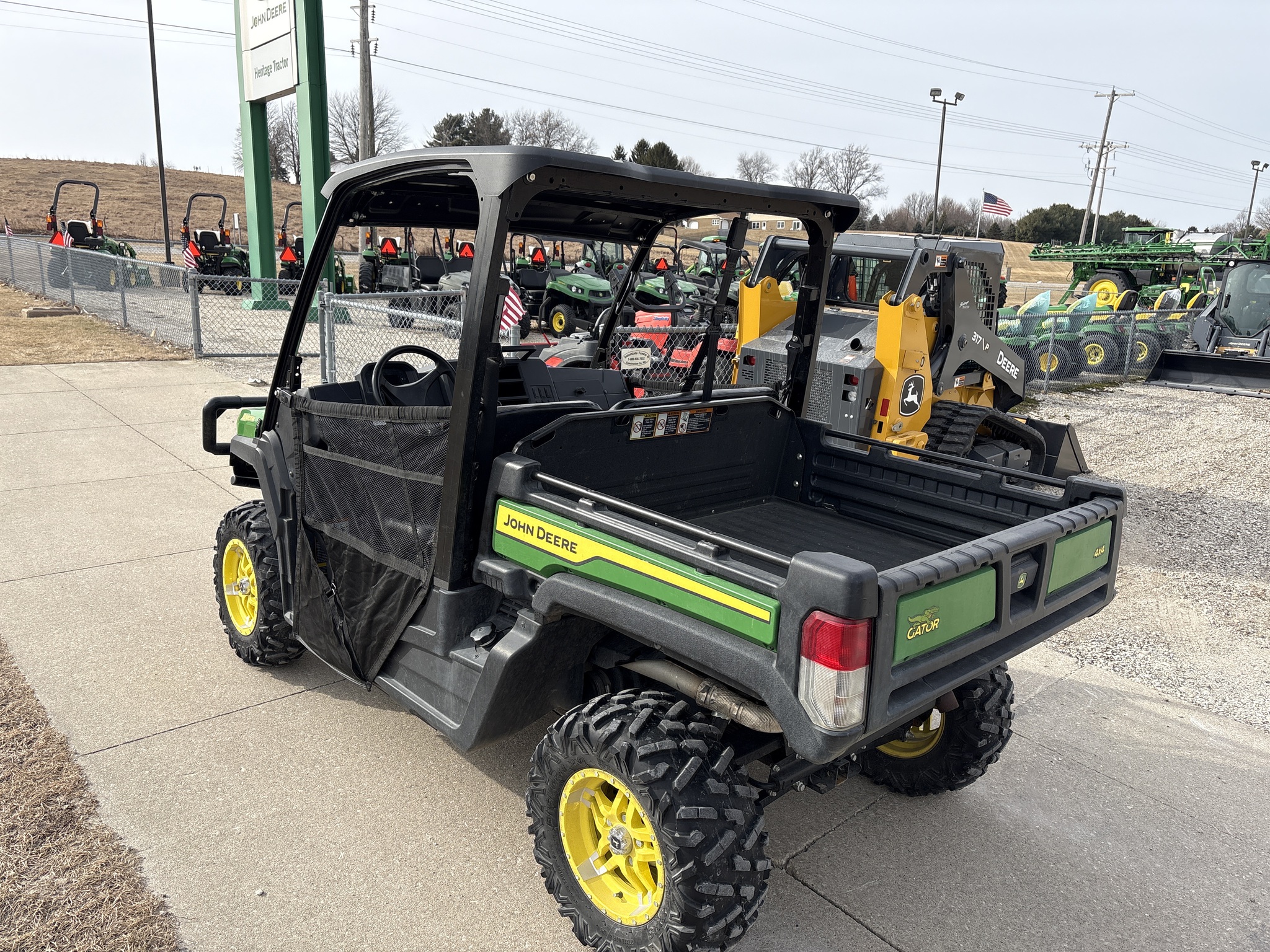  2023 John Deere XUV 835M at Heritage Tractor in Geneseo, IL