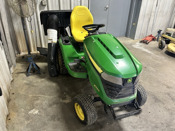 Photo of 2016 John Deere X590