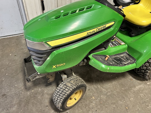 Photo of 2016 John Deere X590