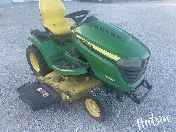 Photo of 2016 John Deere X590