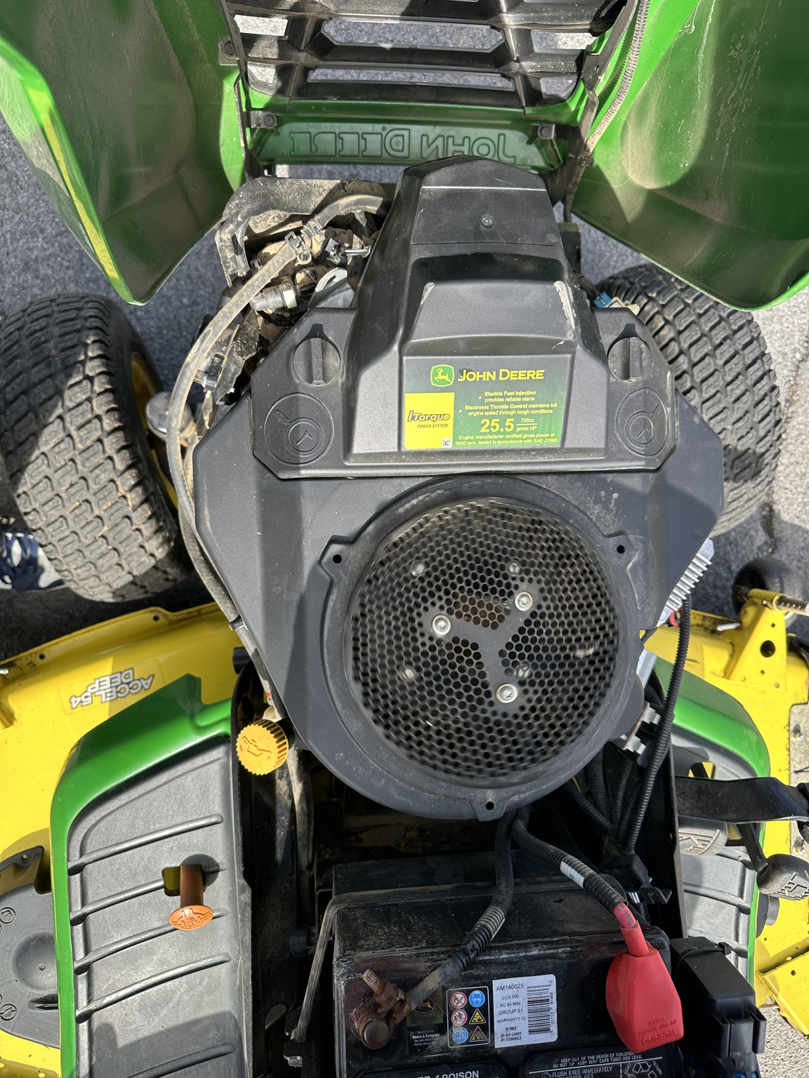 2021 John Deere X590 Image 6
