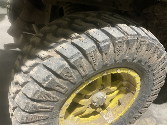 2023 John Deere XUV 835R - Photo6