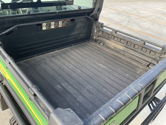 2023 John Deere XUV 835R - Photo9