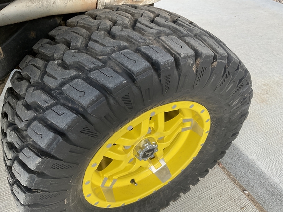 2023 John Deere XUV 835R - Photo11