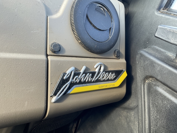 2023 John Deere XUV 835R - Photo18