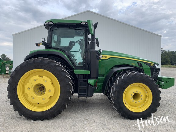 Photo of 2025 John Deere 8R 340