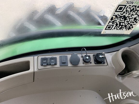 Photo of 2025 John Deere 8R 340