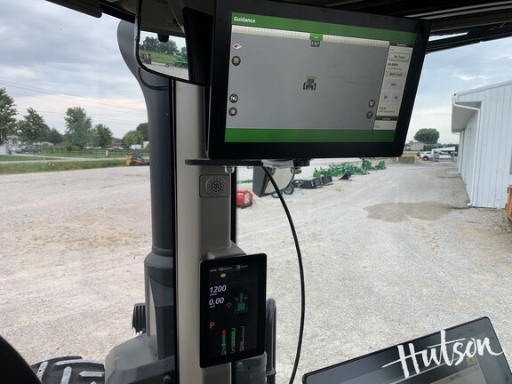 Photo of 2025 John Deere 8R 340