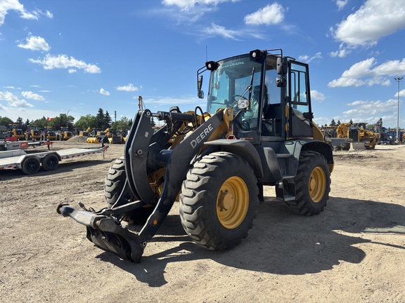 Photo of 2023 John Deere 344 P