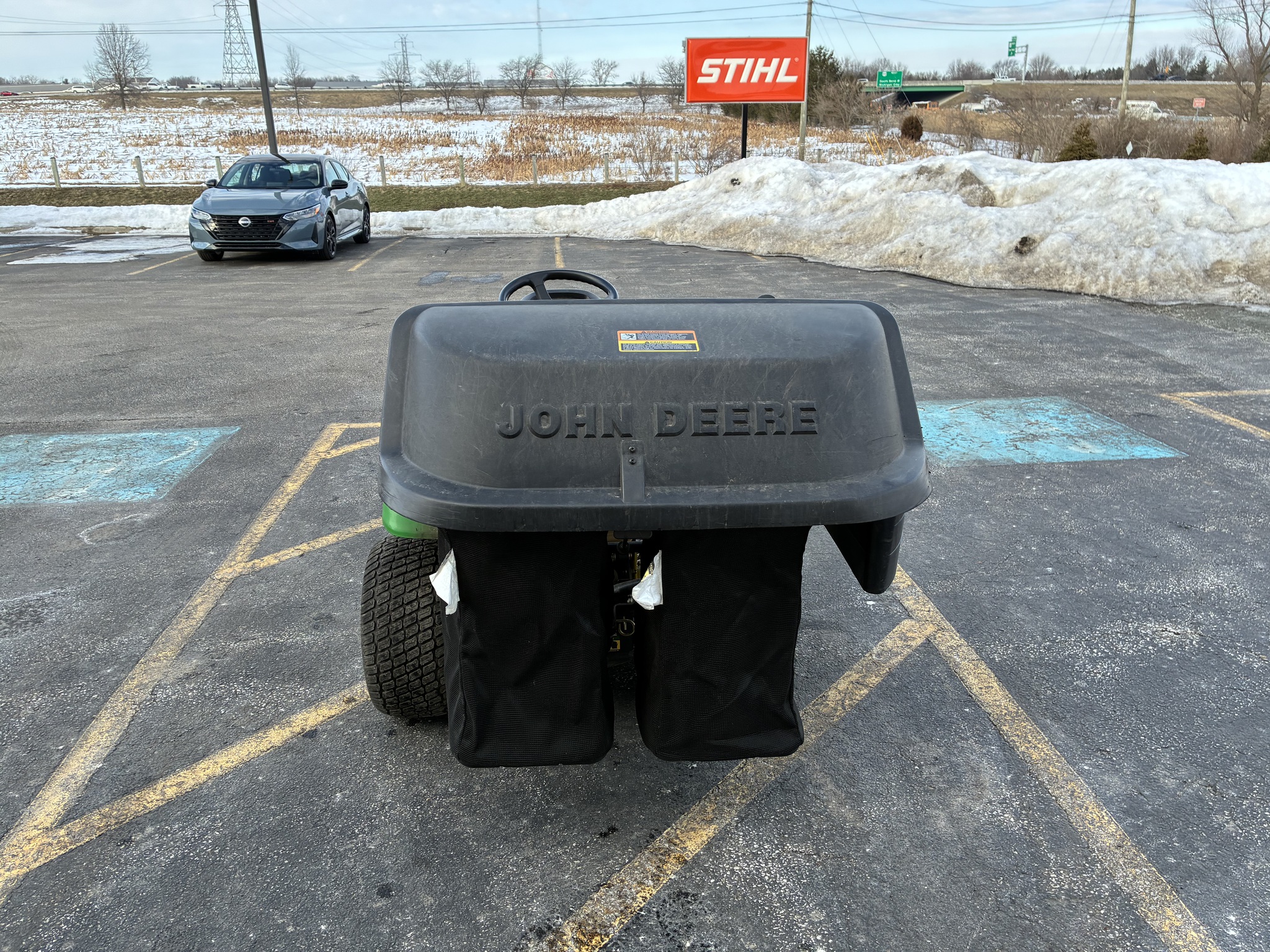 2008 John Deere X304 Image 4