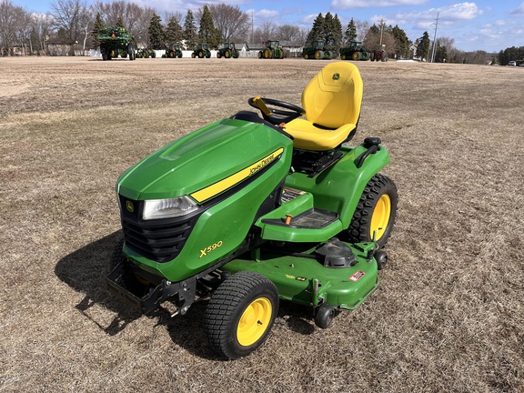  John Deere X590