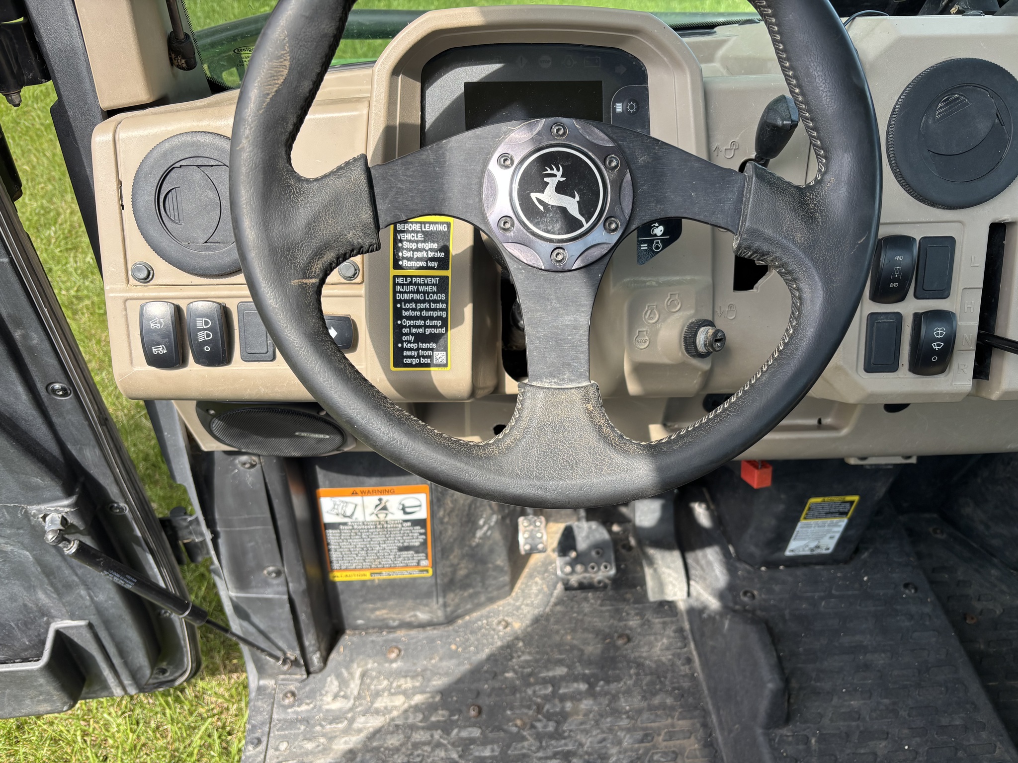  2020 John Deere XUV 835R at Heritage Tractor in Atchison, KS