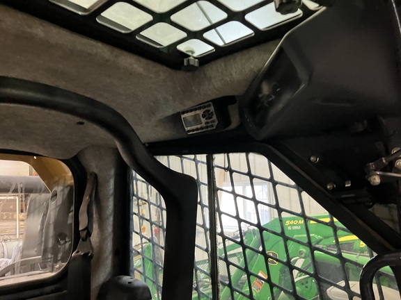 2011 John Deere 326D - Photo23