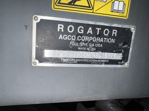 2014 RoGator RG900 - Photo14