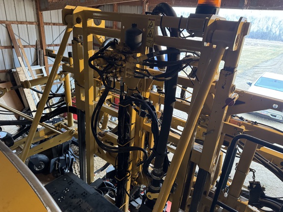 2014 RoGator RG900 - Photo10