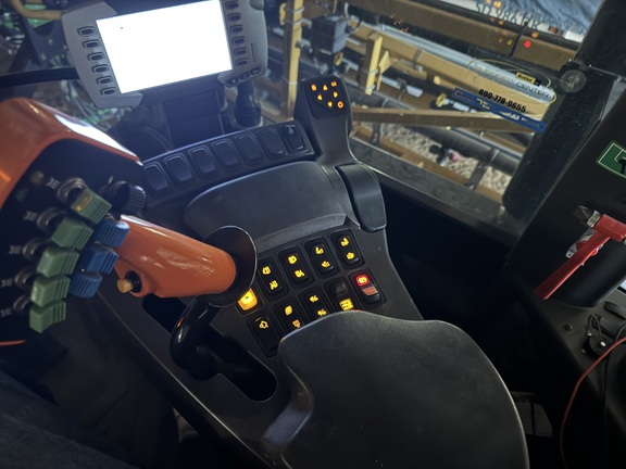 2014 RoGator RG900 - Photo5