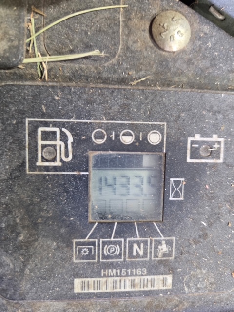 2016 Exmark LZE742GKC Image 5