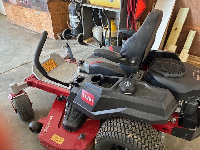 Used 2023 Toro TimeCutter 75756 Zero Turn Mowers at Koenig Equipment in Greensburg, IN - PhotoXL2