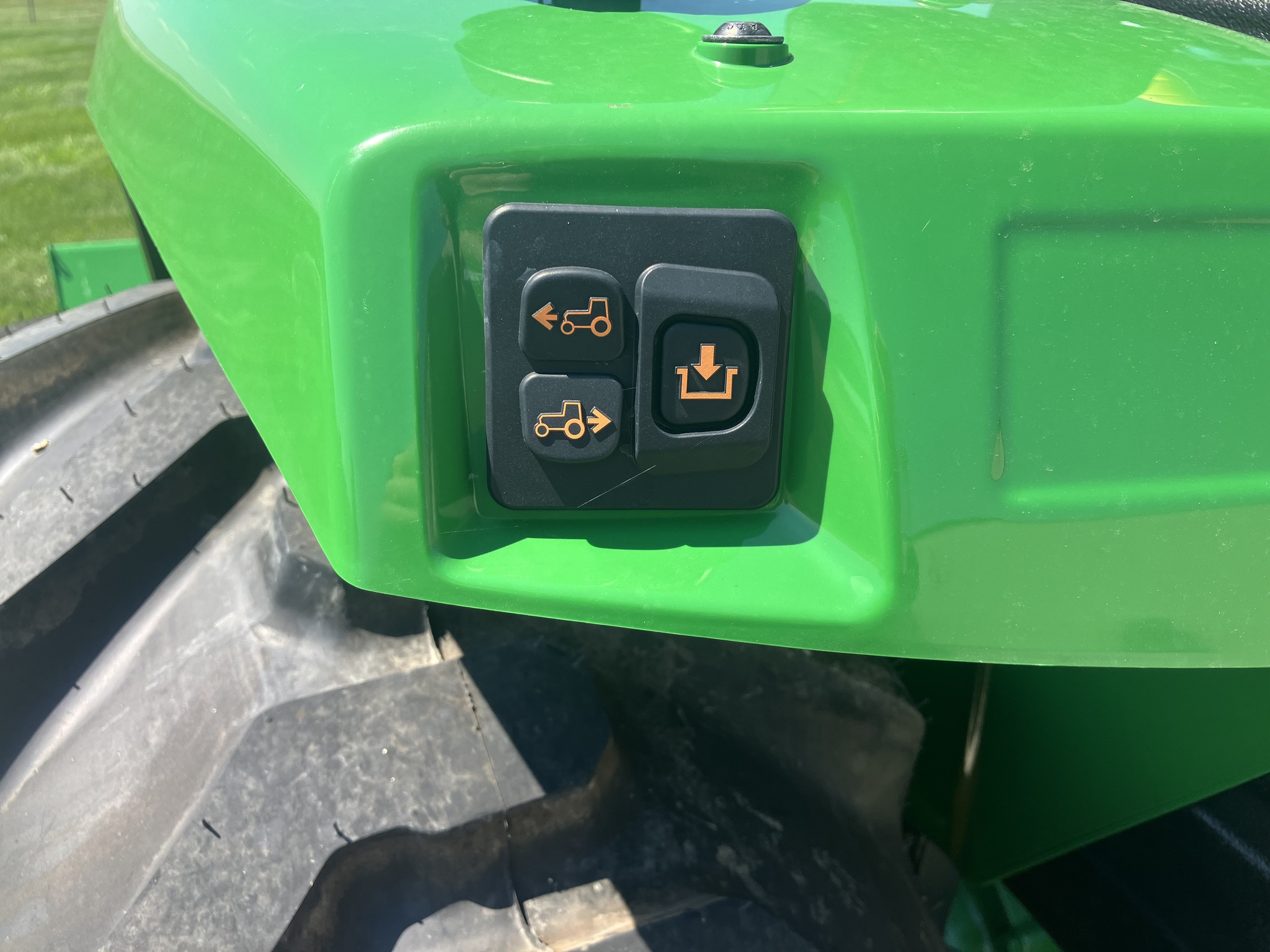 New In-Stock 2026 John Deere 4052R Compact Utility Tractors at Koenig Equipment in Greenville, OH - PhotoXL9