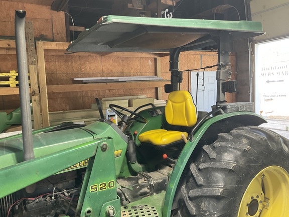 Photo of 1993 John Deere 5300