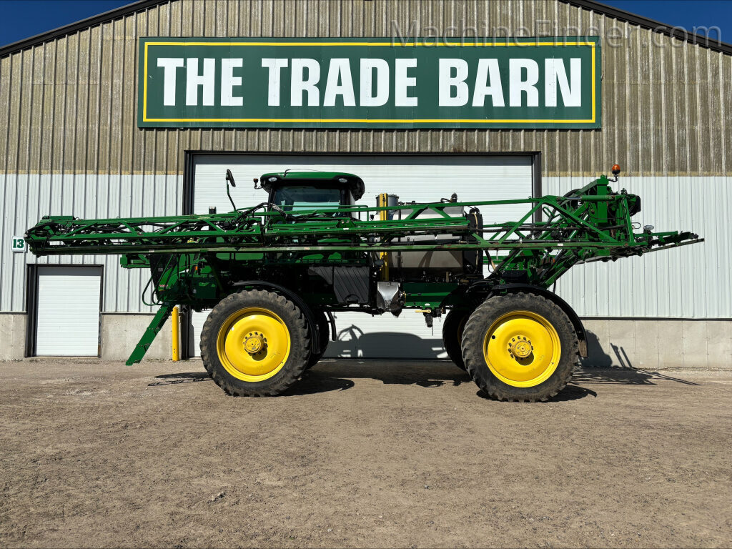 2016 John Deere R4038 | Self-Propelled Sprayers | MachineFinder