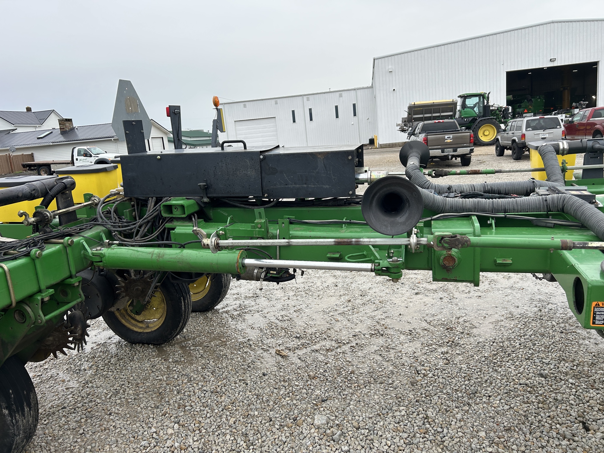  1998 John Deere 1770 at Heritage Tractor in Roanoke, IL