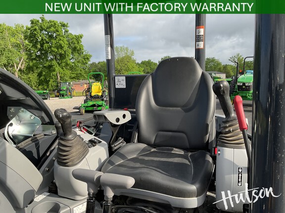 Photo of 2025 John Deere 30 P