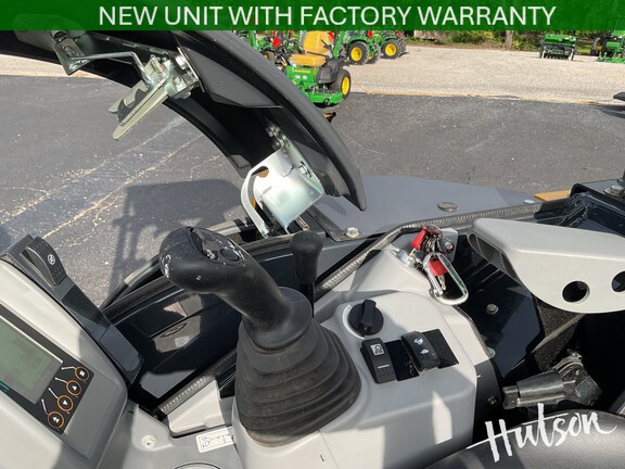 Photo of 2025 John Deere 30 P