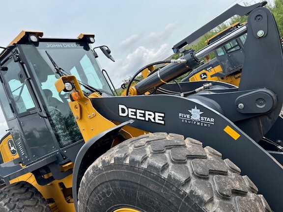 2024 John Deere 544 G