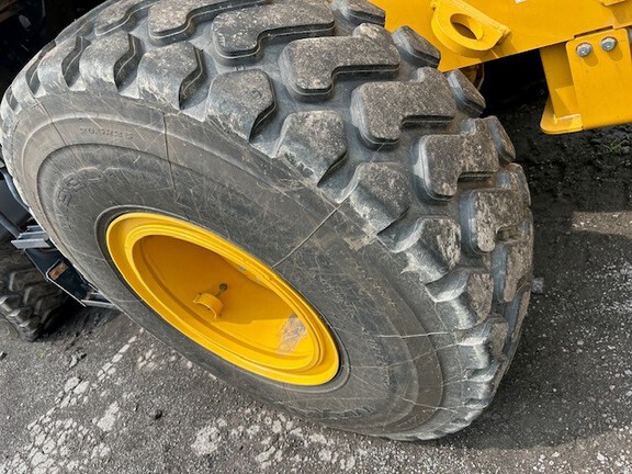 2024 John Deere 544 G