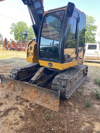 2023 John Deere 75G-8