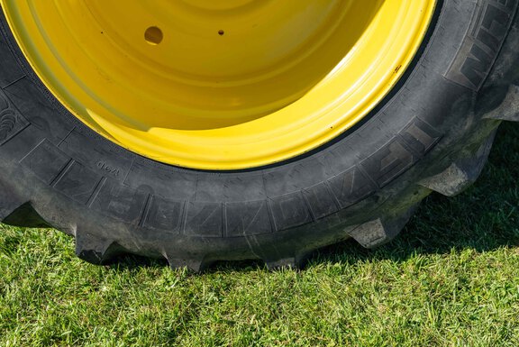 Used 2017 John Deere 9470R Articulated 4WD Tractors at Koenig Equipment in Anna, OH - Photo9