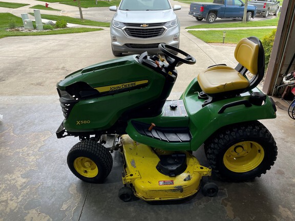 Photo of 2016 John Deere X580