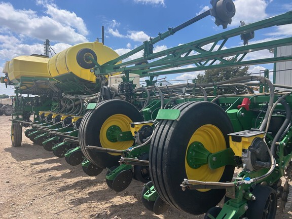 2023 John Deere 1775NT Used Equipment