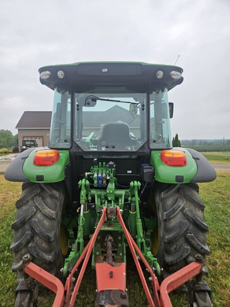 Photo of 2024 John Deere 5095M
