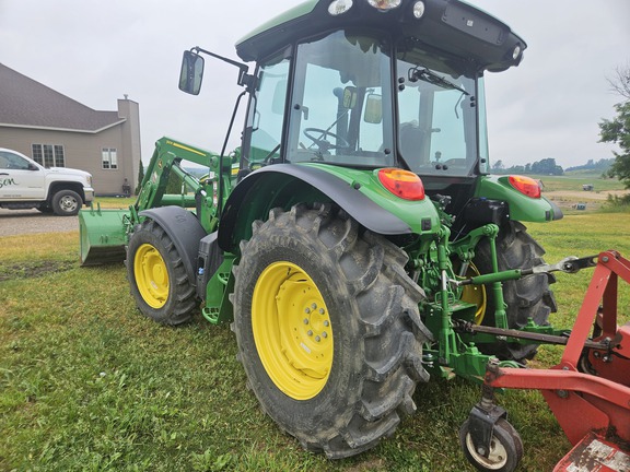 Photo of 2024 John Deere 5095M