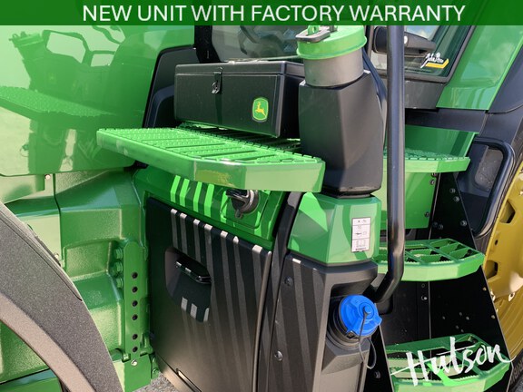 Photo of 2025 John Deere 8R 370