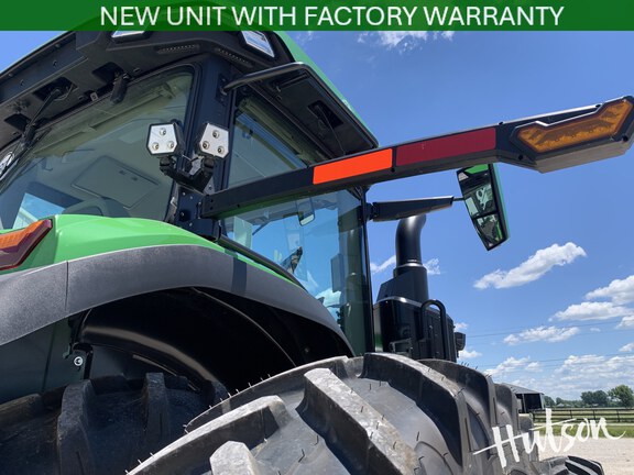 Photo of 2025 John Deere 8R 370