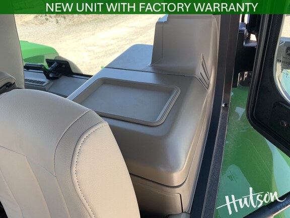 Photo of 2025 John Deere 8R 370