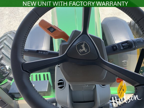 Photo of 2025 John Deere 8R 370