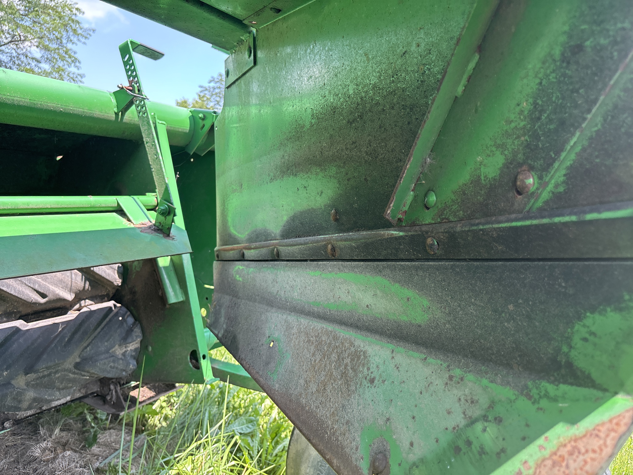 Used 2000 John Deere 925 Mower Conditioners at Koenig Equipment in Oxford, OH - PhotoXL4