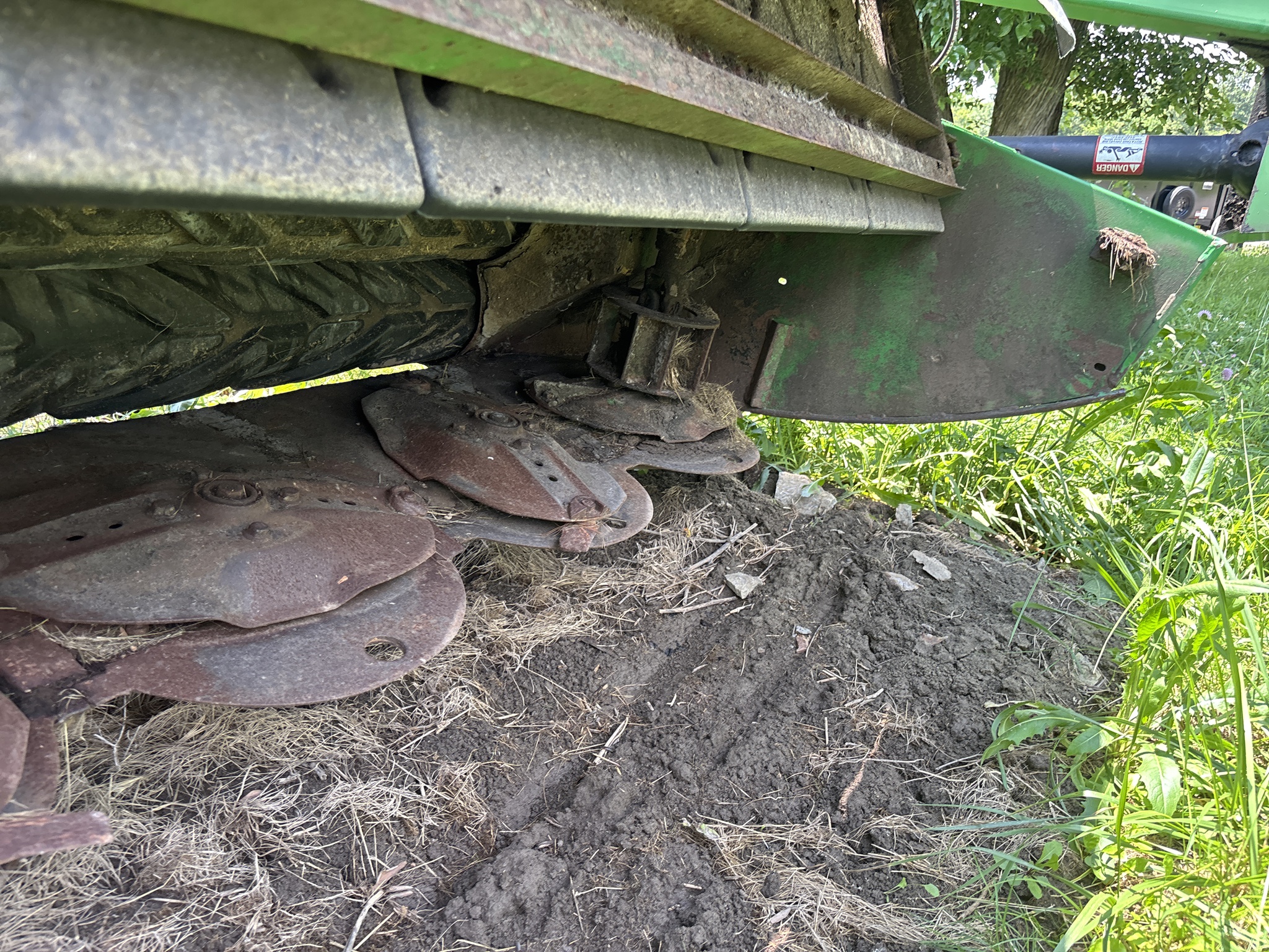 Used 2000 John Deere 925 Mower Conditioners at Koenig Equipment in Oxford, OH - PhotoXL9