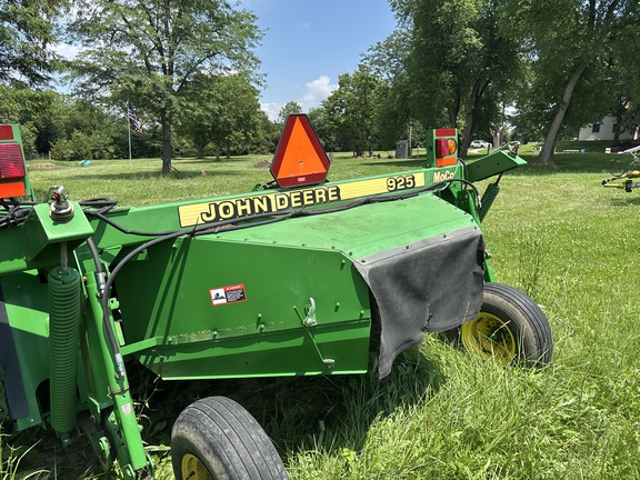 Used 2000 John Deere 925 Mower Conditioners at Koenig Equipment in Oxford, OH - Photo2