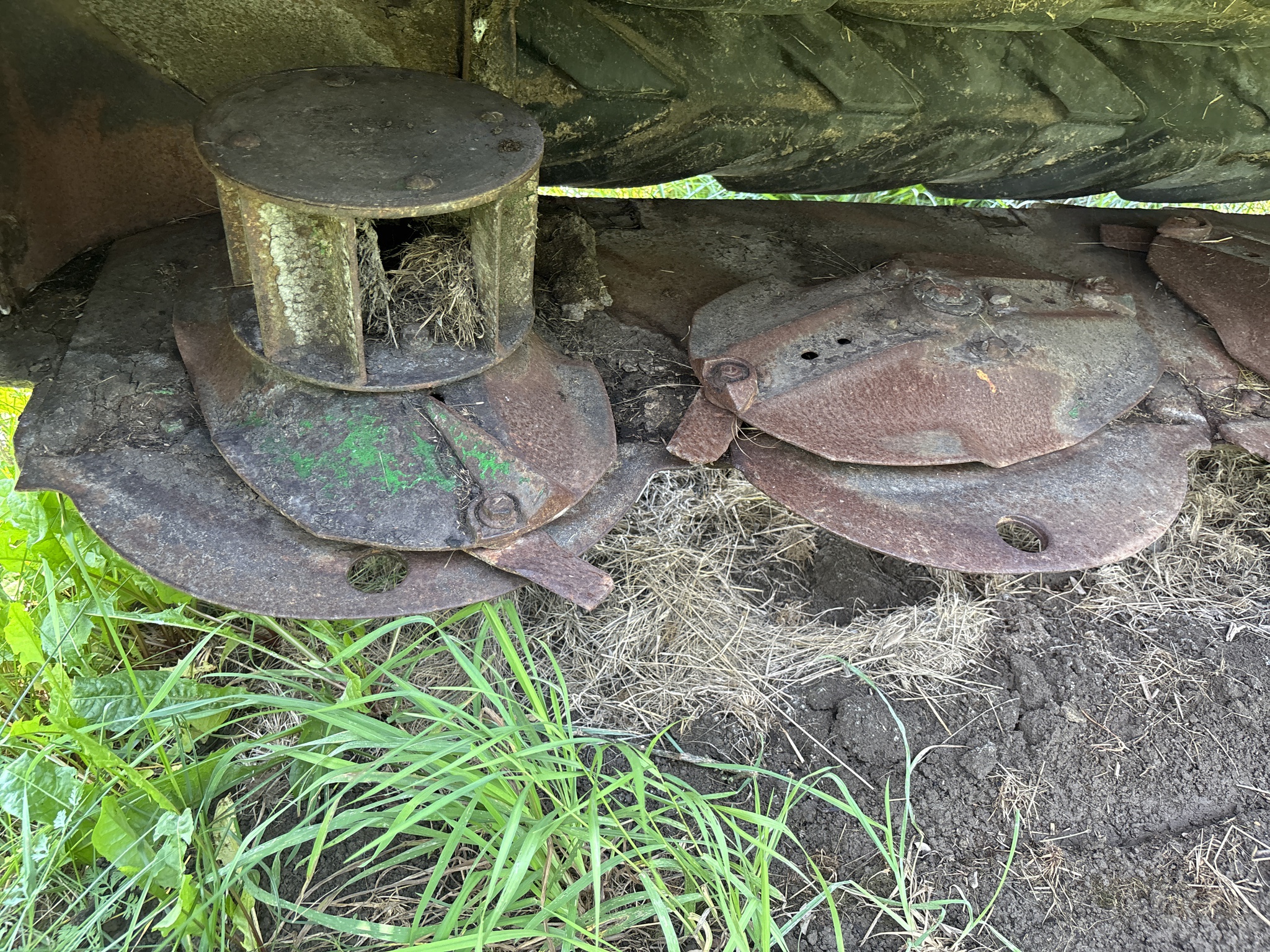 Used 2000 John Deere 925 Mower Conditioners at Koenig Equipment in Oxford, OH - PhotoXL15