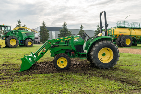 Used 2024 John Deere 4044M Compact Utility Tractors at Horizon Ag & Turf in Westlock, AB - Photo4
