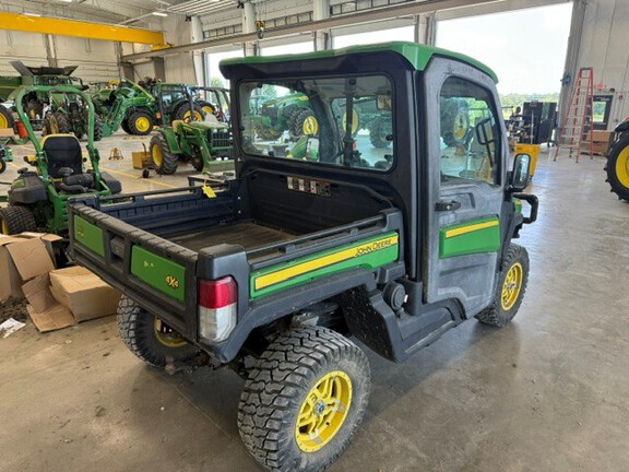 Photo of 2020 John Deere XUV 835R