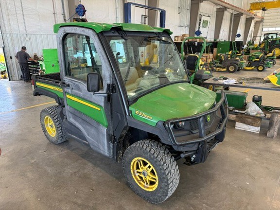 Photo of 2020 John Deere XUV 835R